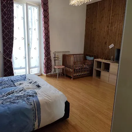 Il Tulipano Quadrupla Con Bagno Senza Cucina E Monolocale Con Bagno E Angolo Cottura